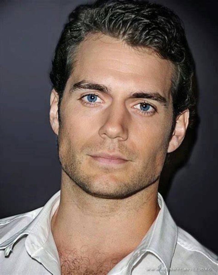 Henry Cavill Biography