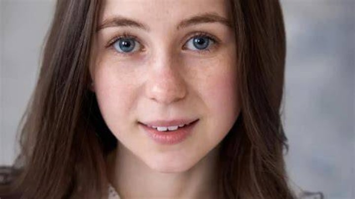 Katelyn Rose Downey height is 4 feet 11 Katelyn Rose Downey height is 4 feet 11
